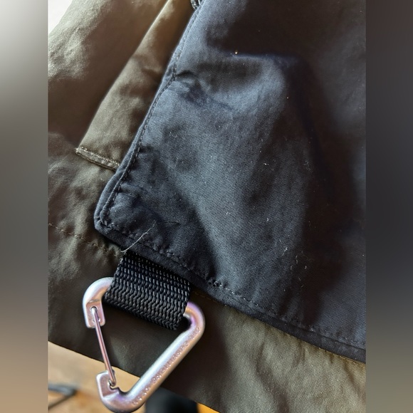 Nike ACG Tactical Vest - Picture 6 of 8